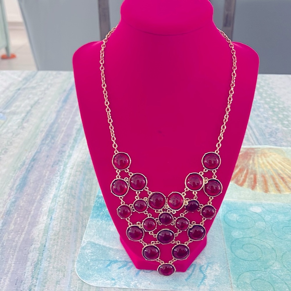 Beautiful Red & Gold Tone Bib Necklace
